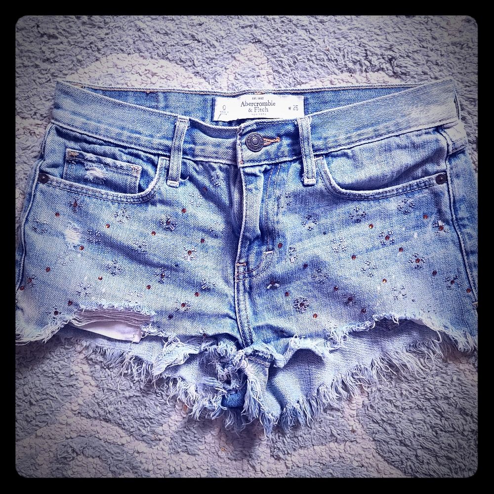 Short shorts